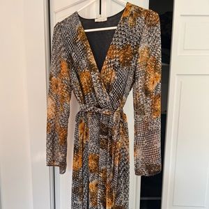 Holly & jade beauitful knee length dress, never worn